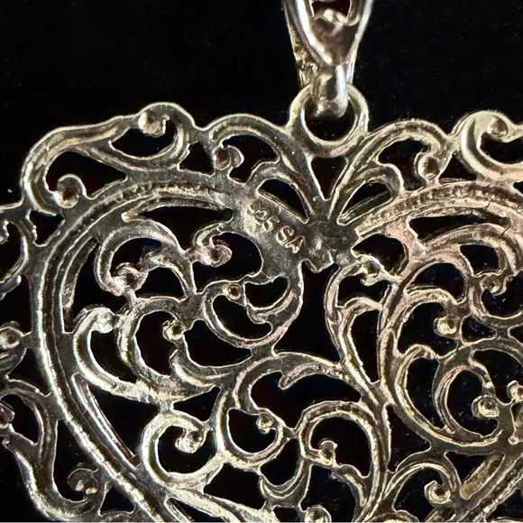 Bolivia Silver Filigree Ornate Heart Pendant and Dainty 17” - 19” Chain Necklace - Picture 6 of 6